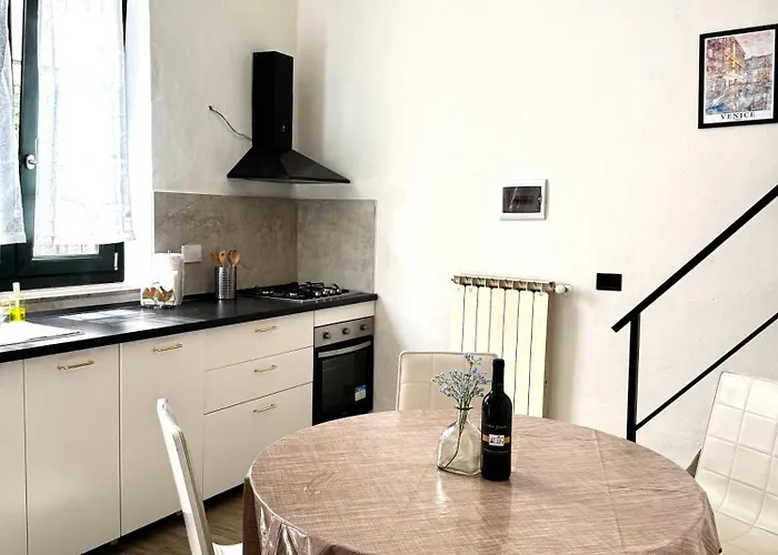 Casa vacanze Near The Airport *